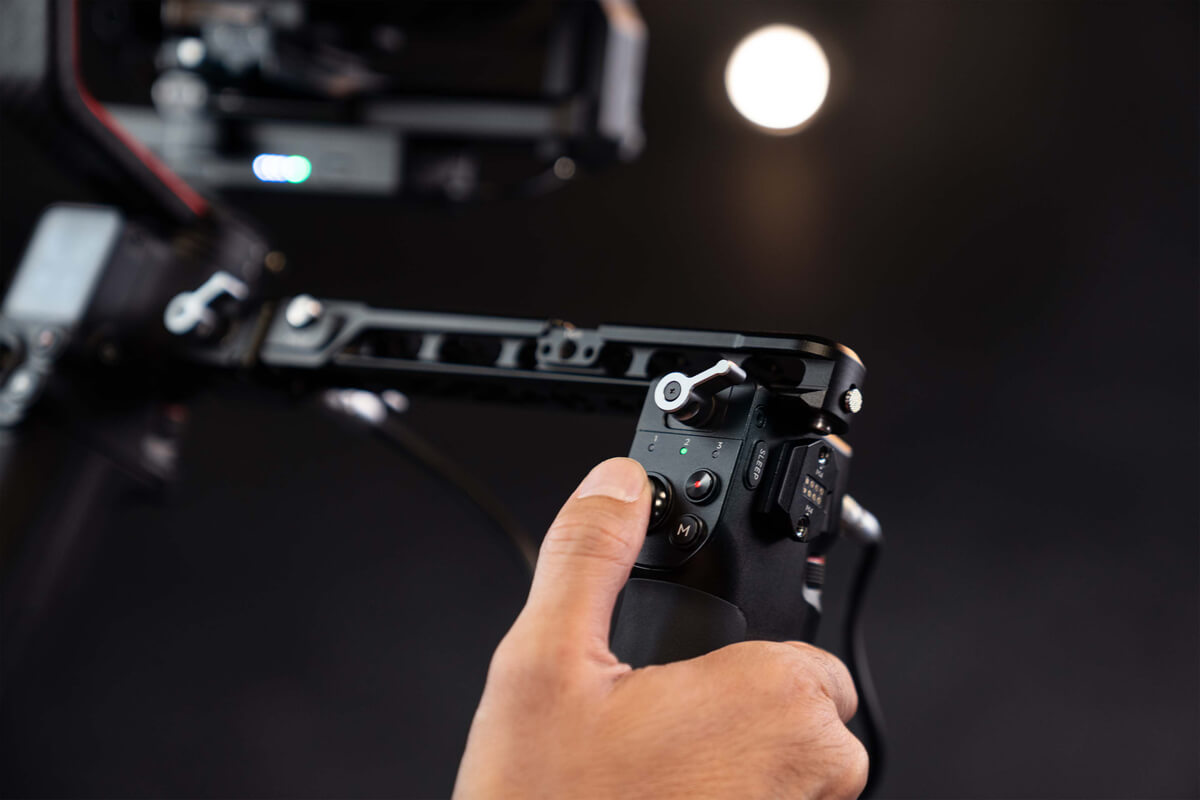 DJI RS 테더링 제어 핸들