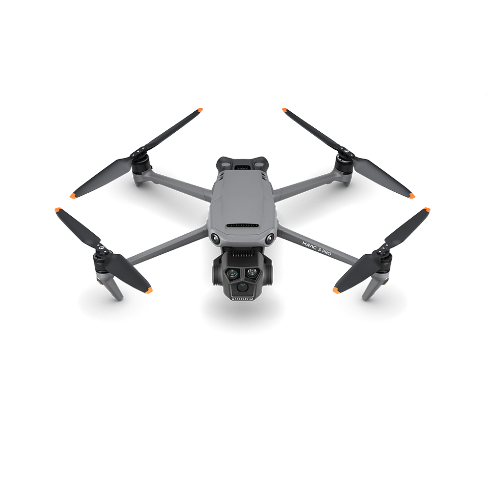 DJI Mavic 3 Pro 플라이 모어 콤보 (DJI RC 포함)